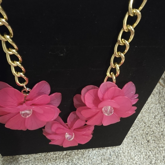 Gorgeous Fashion Jewelry necklace - Picture 5 of 8